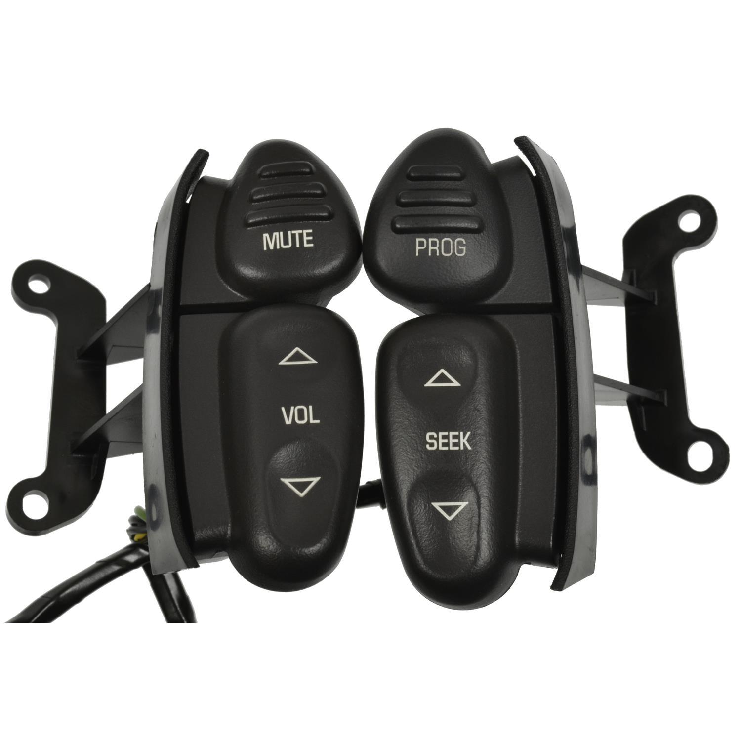 Standard Motor Products SAS115 - Steering Wheel Audio Control Switch Standard Motor Products SAS115 Steering Wheel Audio Control Switch product image 1 of 3