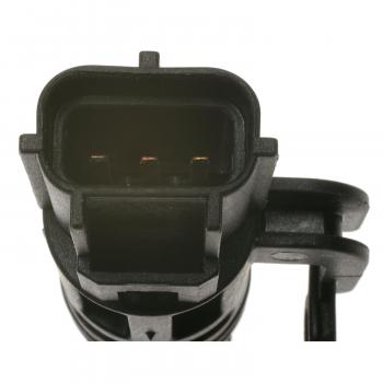 2004 Ford Focus Vehicle Speed Sensor Standard Motor Products SC148 image 2 of 3
