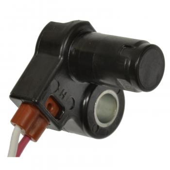 2010 Volvo XC60 Vehicle Speed Sensor Standard Motor Products SC682 image 1 of 3