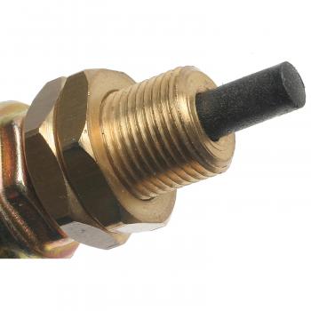 1981 Volvo 262 Brake Light Switch Standard Motor Products SLS127 image 1 of 3