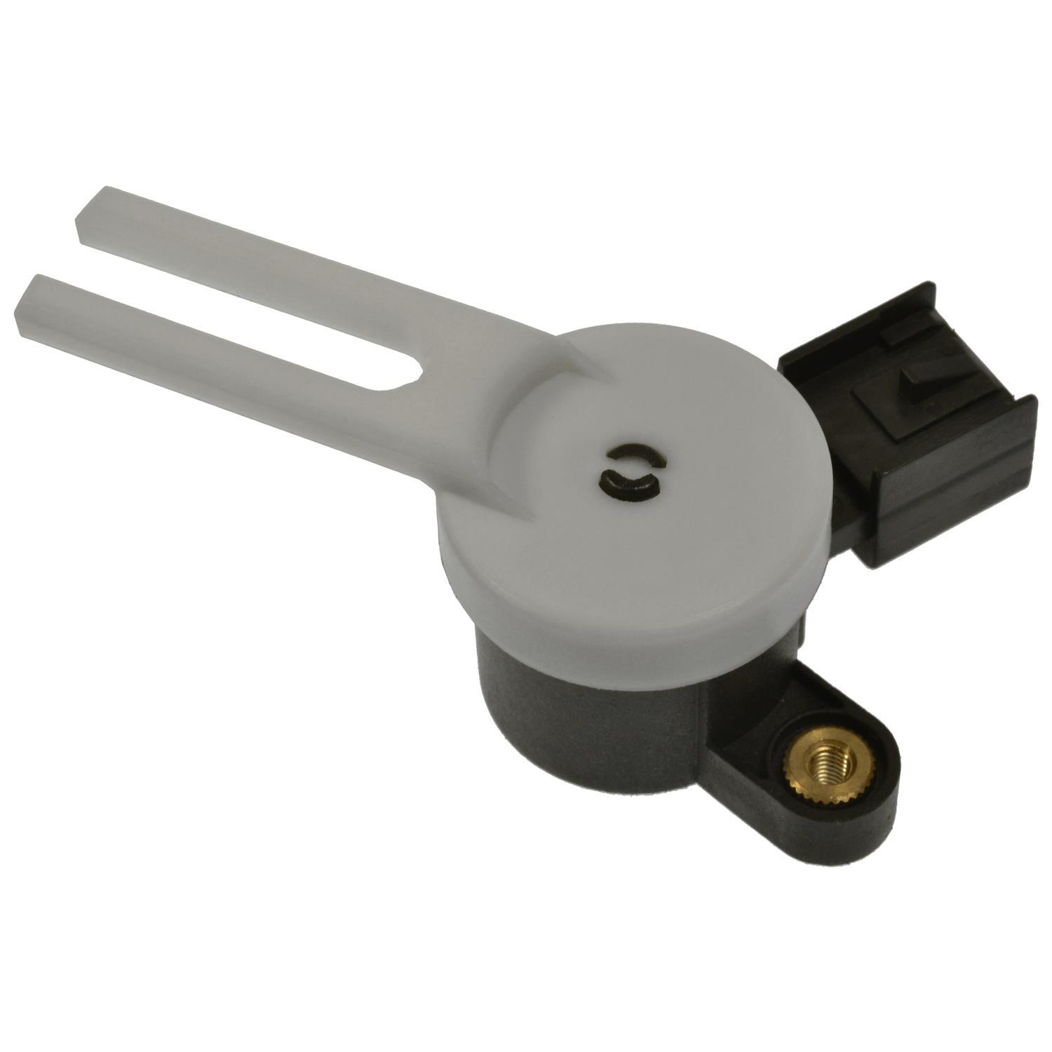 Standard Motor Products SLS325 - Brake Light Switch Standard Motor Products SLS325 Brake Light Switch product image 2 of 3