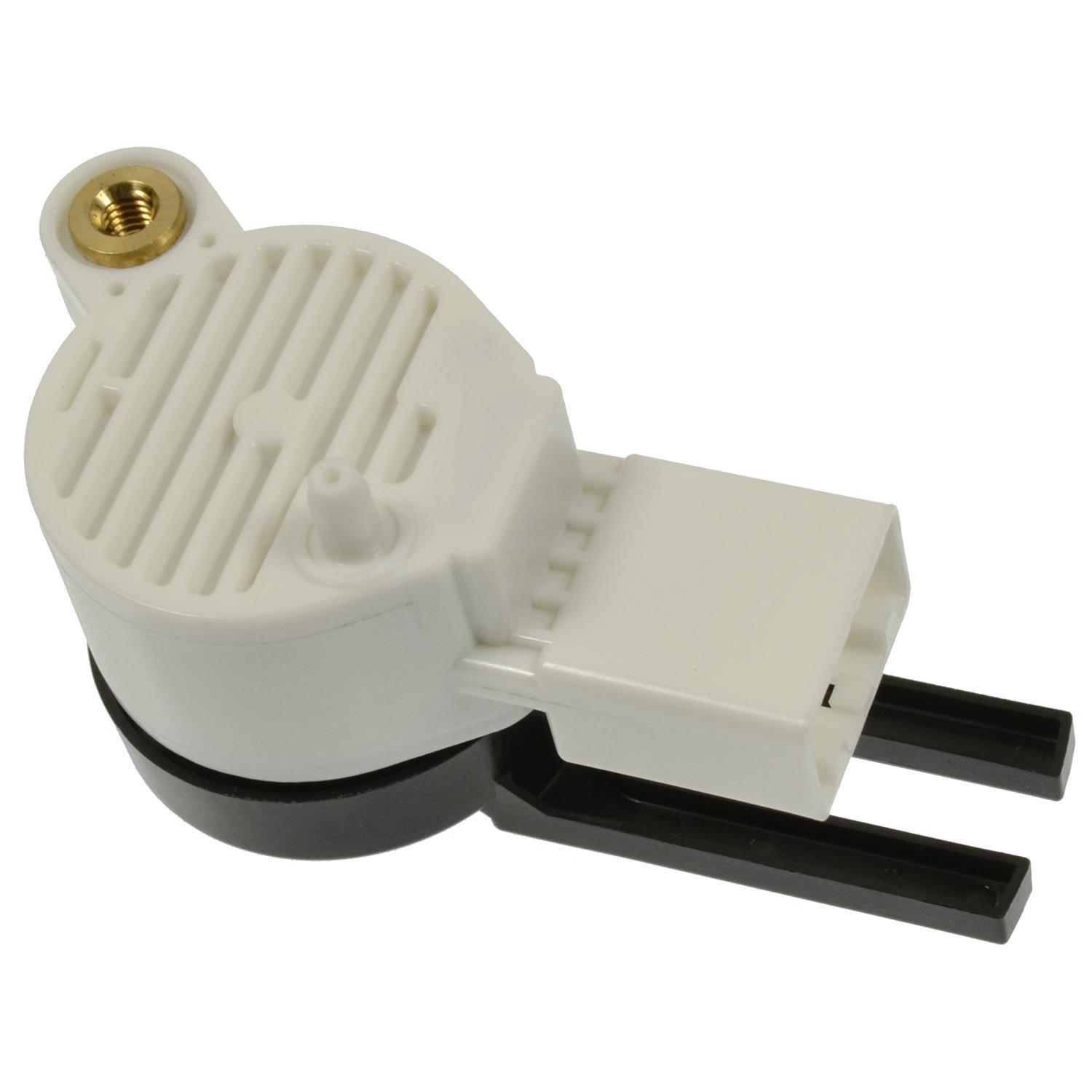 Standard Motor Products SLS554 - Brake Light Switch Standard Motor Products SLS554 Brake Light Switch product image 2 of 3