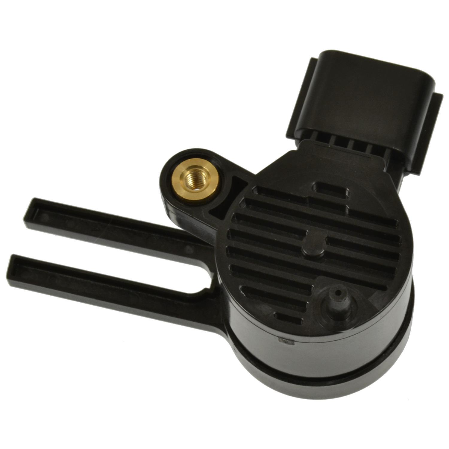 Standard Motor Products SLS569 Brake Light Switch product image 1 of 3