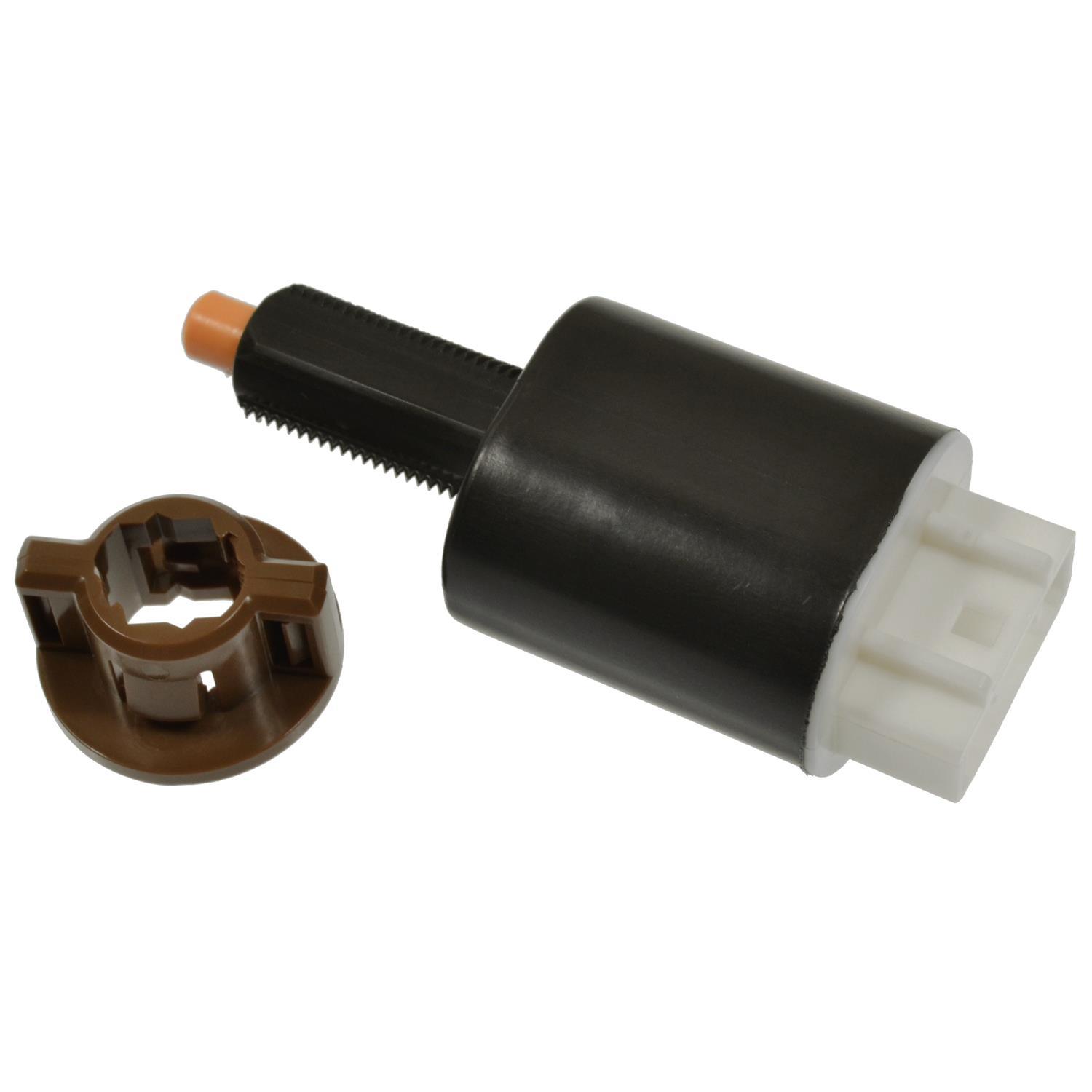 Standard Motor Products SLS590 Brake Light Switch product image 2 of 3