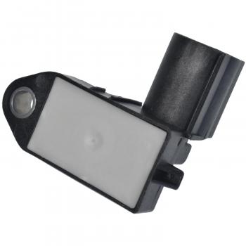 2014 Volkswagen Jetta Brake Light Switch Standard Motor Products SLS622 image 1 of 3