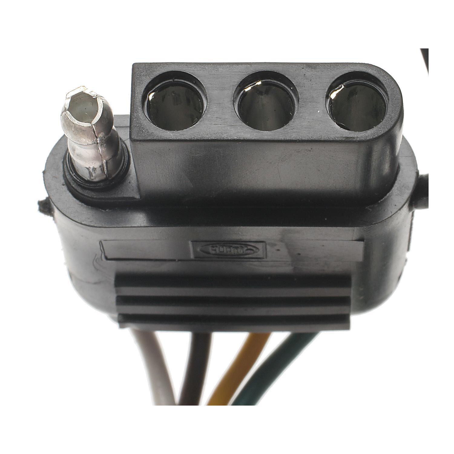 Standard Motor Products TC473 - Trailer Connector Kit Standard Motor Products TC473 Trailer Connector Kit product image 1 of 4