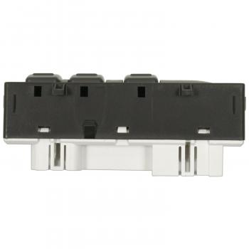 1999 GMC Yukon 4WD Switch Standard Motor Products TCA30 image 3 of 3
