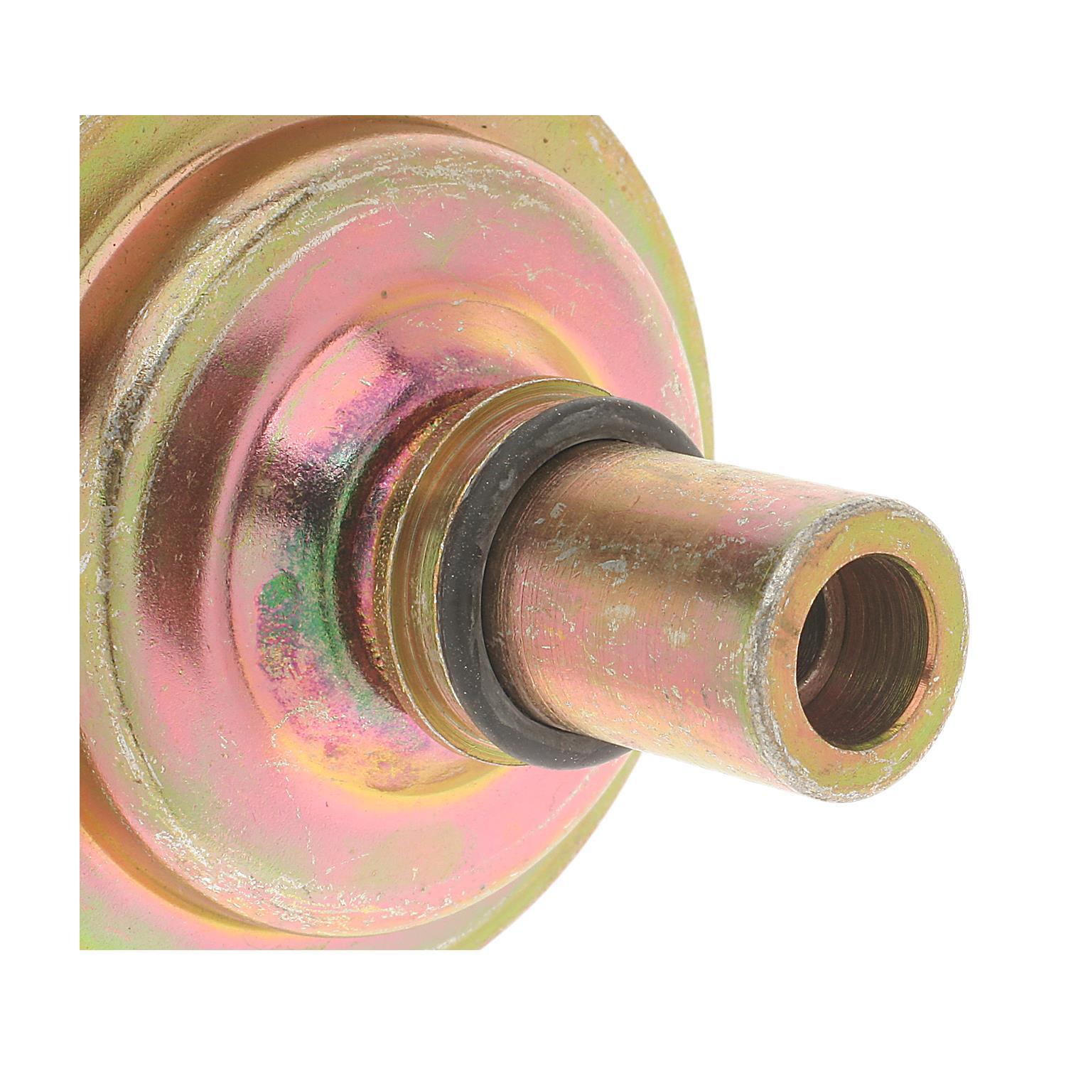 Standard Motor Products TM33 - Auto Trans Vacuum Modulator Standard Motor Products TM33 Auto Trans Modulator Valve product image 1 of 3