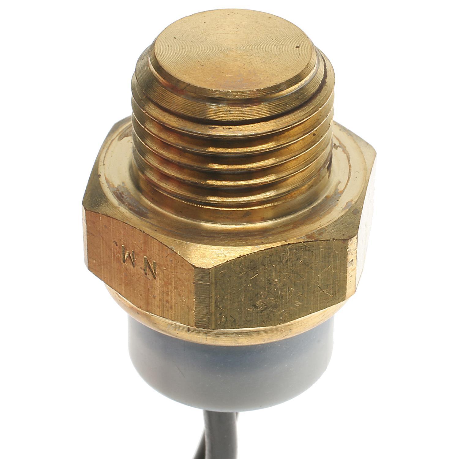 Standard Motor Products TS204 Engine Coolant Temperature Sender product image 1 of 3