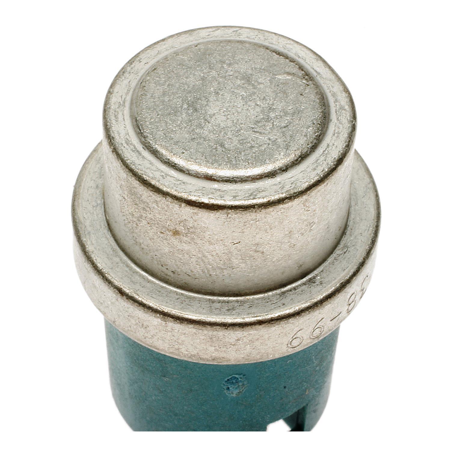 Standard Motor Products TS453 - Engine Coolant Temperature Sender Standard Motor Products TS453 Engine Coolant Temperature Sender product image 1 of 3