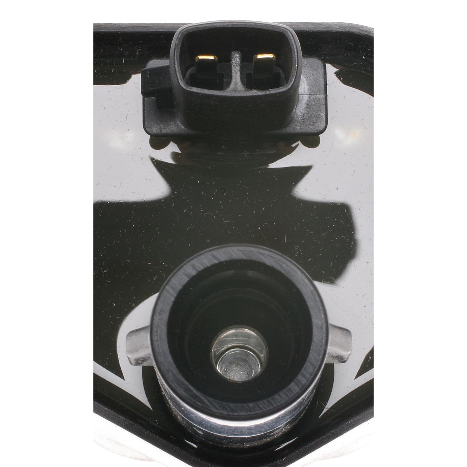 Standard Motor Products UF209 - Ignition Coil Standard Motor Products UF209 Ignition Coil product image 1 of 3