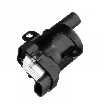 2006 GMC Sierra 1500 Ignition Coil Standard Motor Products UF262 image 1 of 4