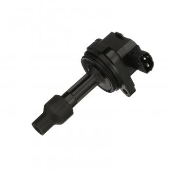 2004 Volvo V40 Ignition Coil Standard Motor Products UF365 image 1 of 4