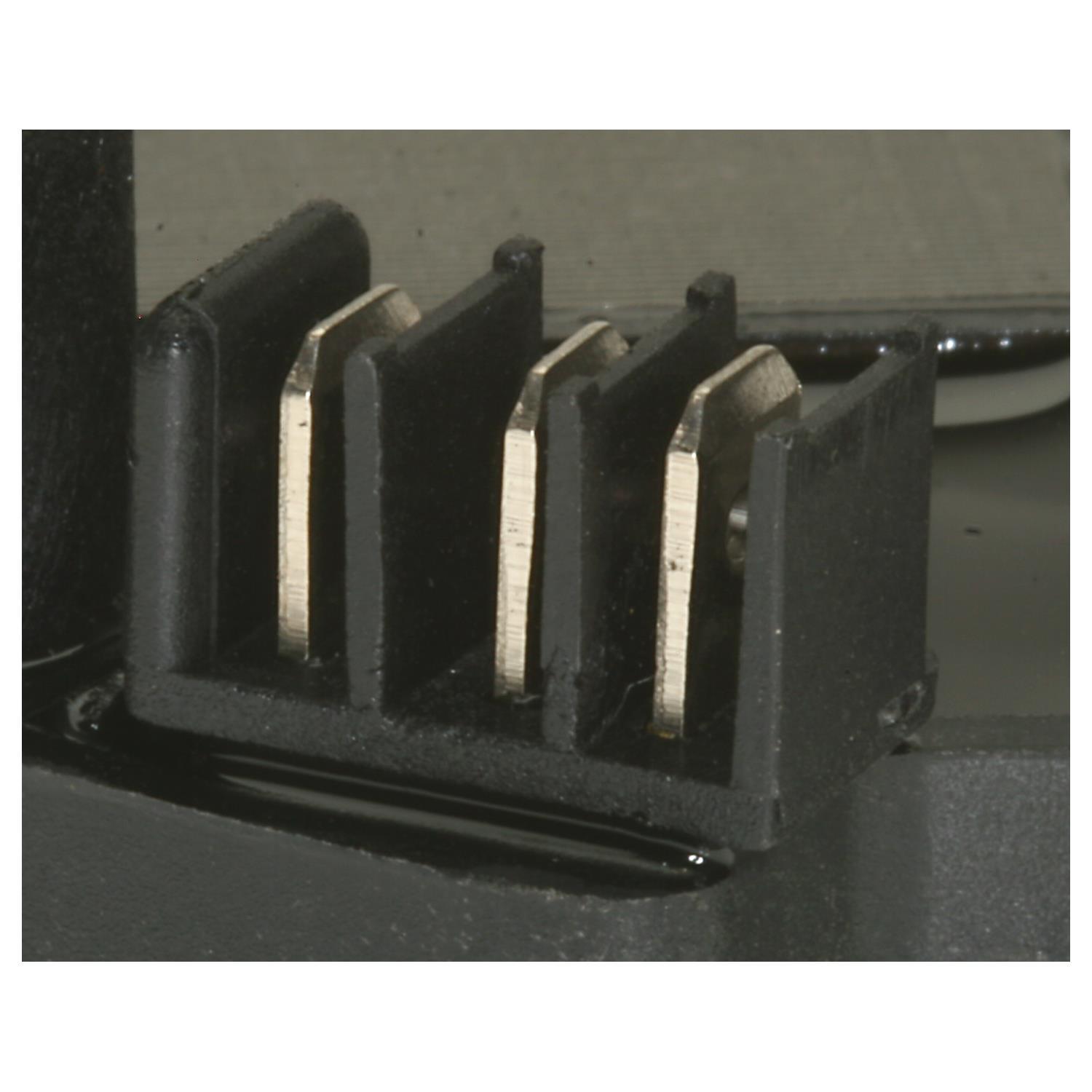 Standard Motor Products UF371 - Ignition Coil Standard Motor Products UF371 Ignition Coil product image 4 of 4