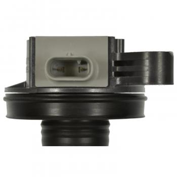 2015 Ford Mustang Ignition Coil Standard Motor Products UF780 image 2 of 3