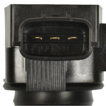 2023 Nissan Titan Ignition Coil Standard Motor Products UF812 image 2 of 3