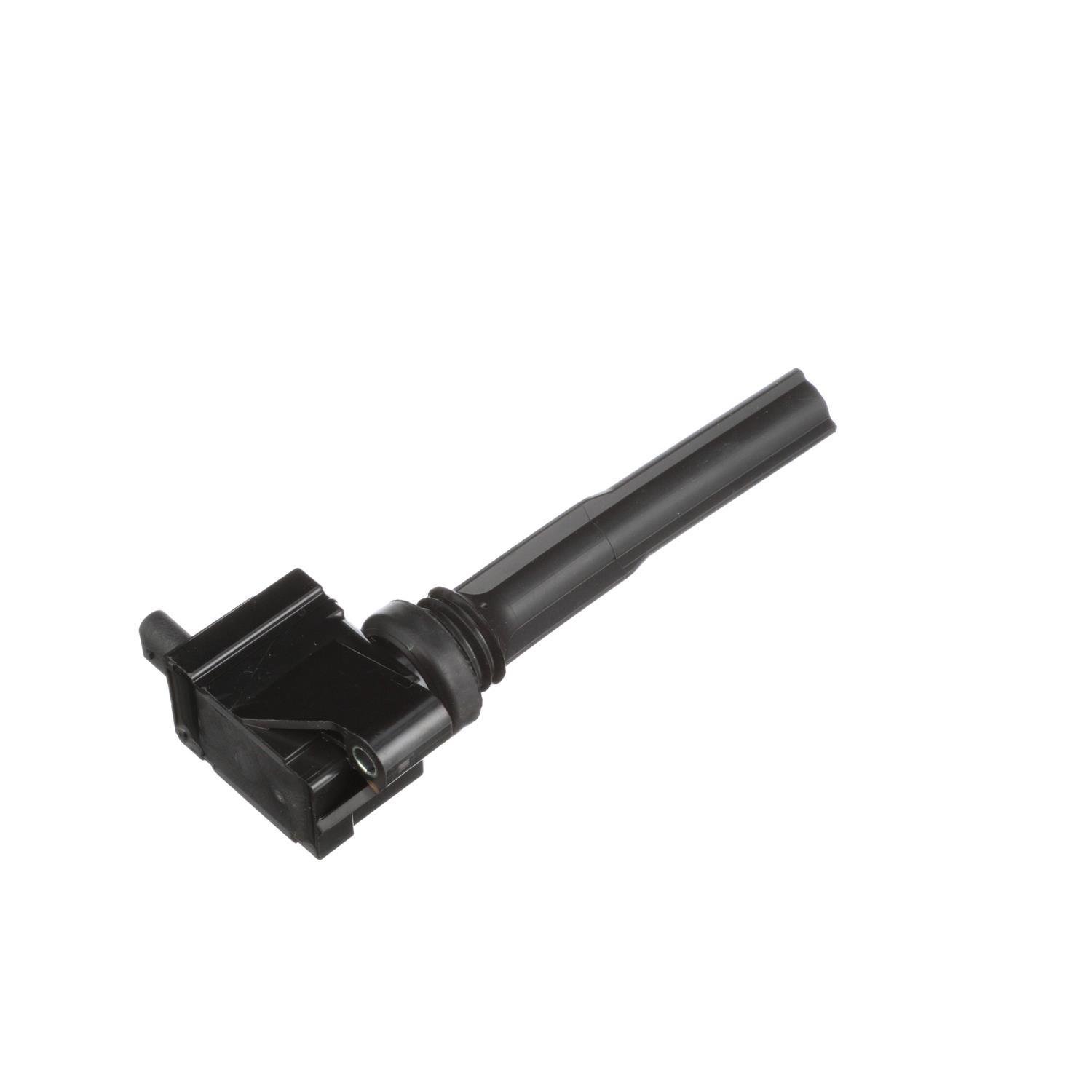 Standard Motor Products UF826 - Ignition Coil Standard Motor Products UF826 Ignition Coil product image 1 of 7