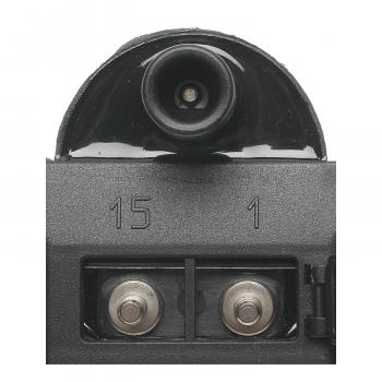 1993 Volkswagen Cabriolet Ignition Coil Standard Motor Products UF96 image 2 of 3