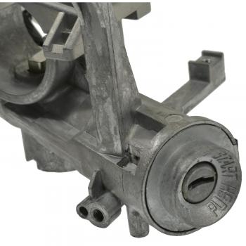 2000 Suzuki Grand Vitara Ignition Lock and Cylinder Switch Standard Motor Products US841 image 1 of 3