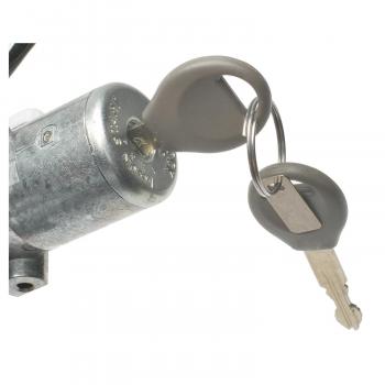 2001 Nissan Sentra Ignition Lock and Cylinder Switch Standard Motor Products US901 image 1 of 4