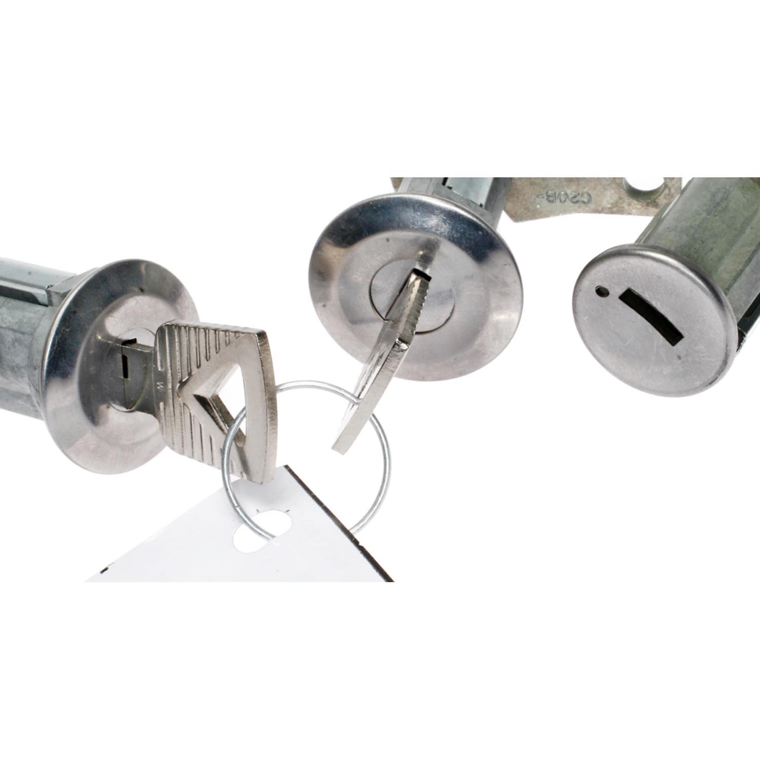 Standard Motor Products USK4877 - Door Lock Kit Standard Motor Products USK4877 Door Lock Kit product image 1 of 3