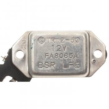 1983 Isuzu I-Mark Voltage Regulator Standard Motor Products VR424 image 1 of 3