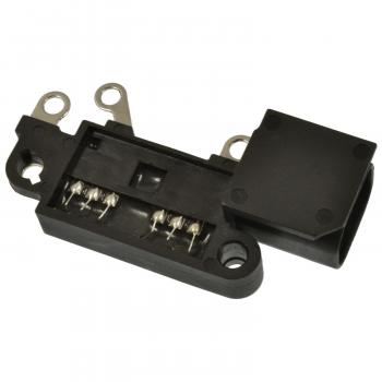 1994 Nissan Maxima Voltage Regulator Standard Motor Products VR538 image 1 of 3