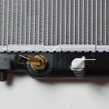 2013 Honda Insight Radiator Primary TYC 13105 image 4 of 4