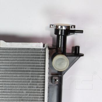 2013 Kia Sorento Radiator Primary TYC 13194 image 3 of 4