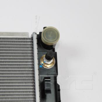 2013 Kia Sorento Radiator Primary TYC 13194 image 4 of 4