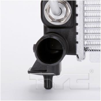 2016 Kia Sorento Radiator Primary TYC 13520 image 3 of 4