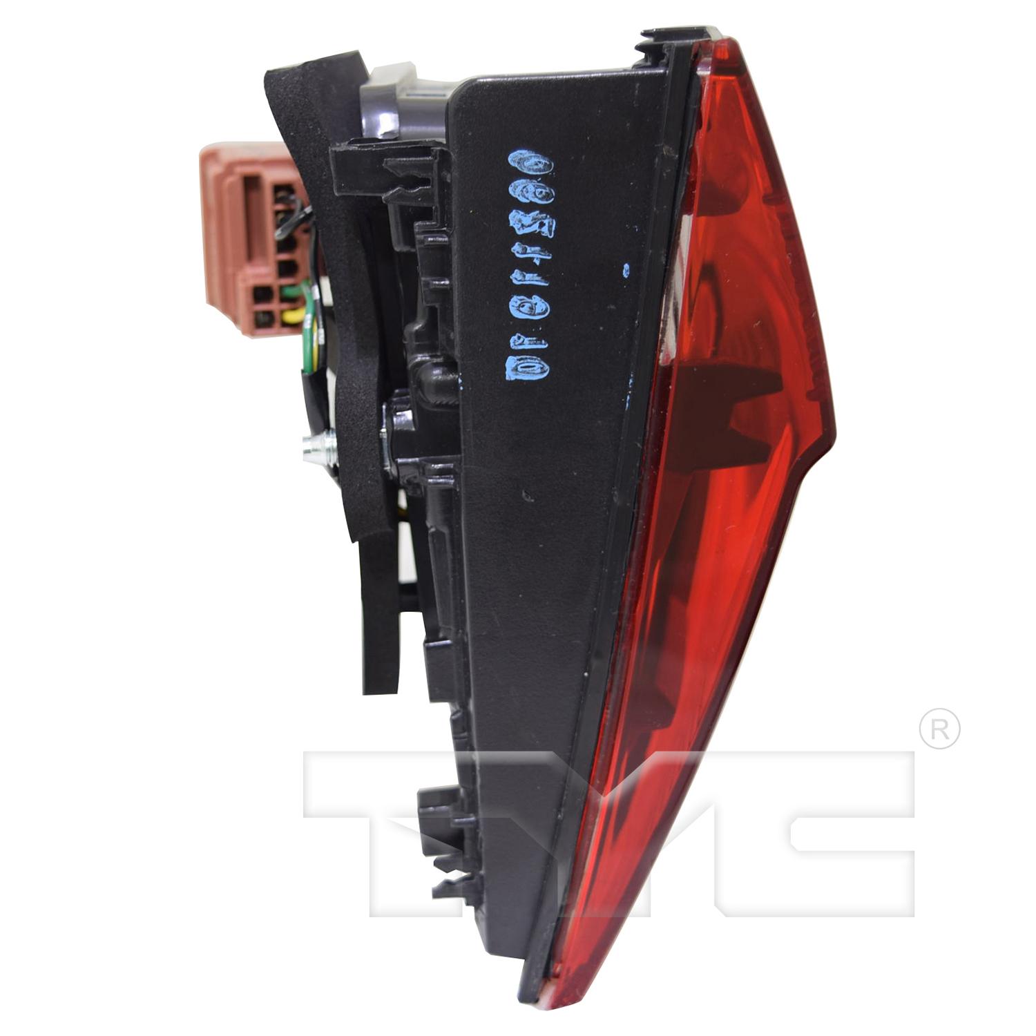 TYC 17092000 - Tail Light Assembly TYC 17092000 Tail Light Assembly product image 4 of 6