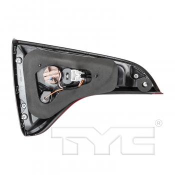 2014 Kia Sorento Tail Light Assembly Right Inner TYC 175457009 image 2 of 4