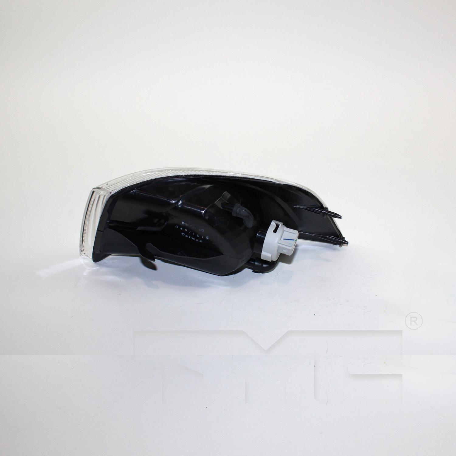 TYC 18011390 - Turn Signal / Parking Light Assembly TYC 18011390 Turn Signal / Parking Light Assembly product image 2 of 2