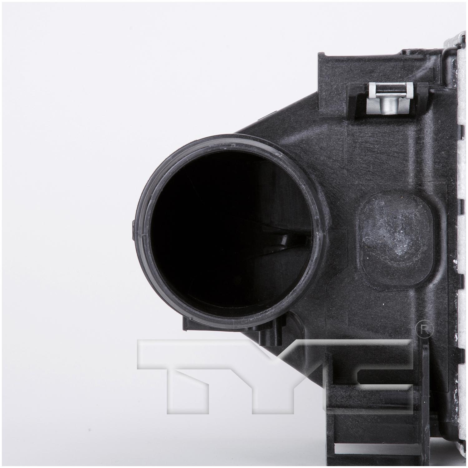 TYC 18040 - Intercooler TYC 18040 Intercooler product image 3 of 4
