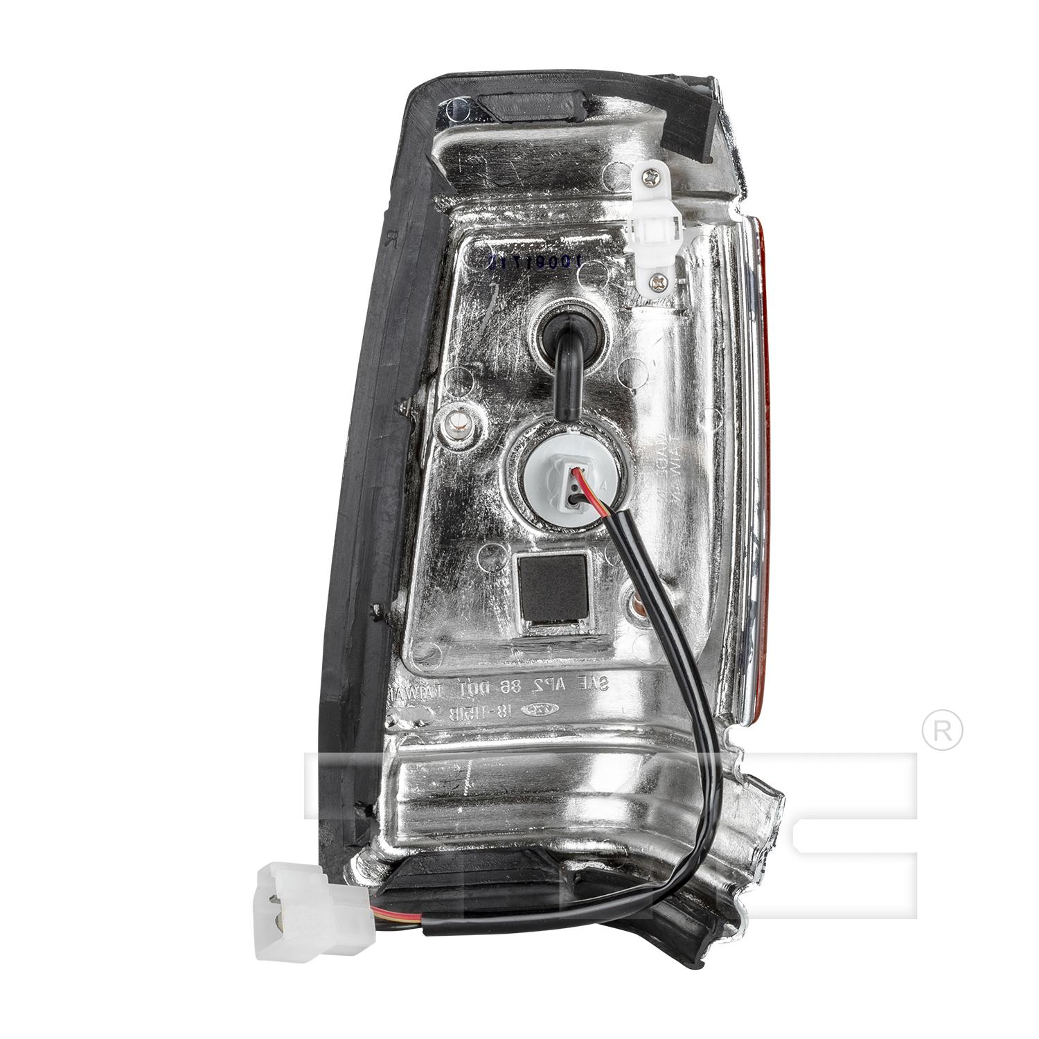 TYC 18115266 - Side Marker Light Assembly TYC 18115266 Side Marker Light Assembly product image 2 of 6
