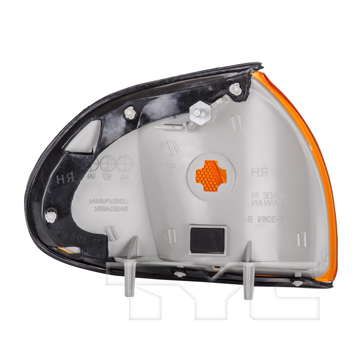 TYC 18307091 - Side Marker Light Assembly TYC 18307091 Side Marker Light product image 2 of 6