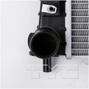 2002 Ford Expedition Radiator Primary TYC 2257 image 3 of 4