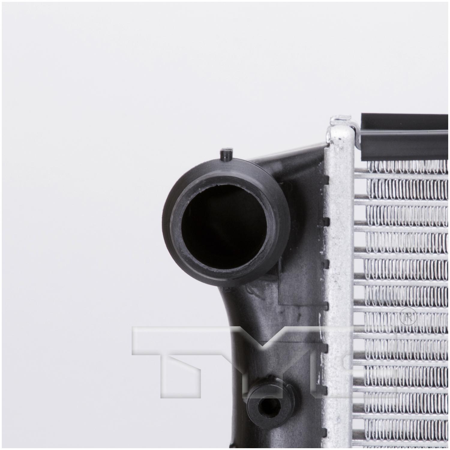 TYC 2822 - Radiator Assembly TYC 2822 Radiator product image 3 of 4