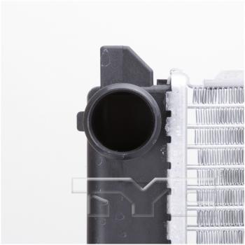 2009 Kia Sorento Radiator TYC 2962 image 3 of 4