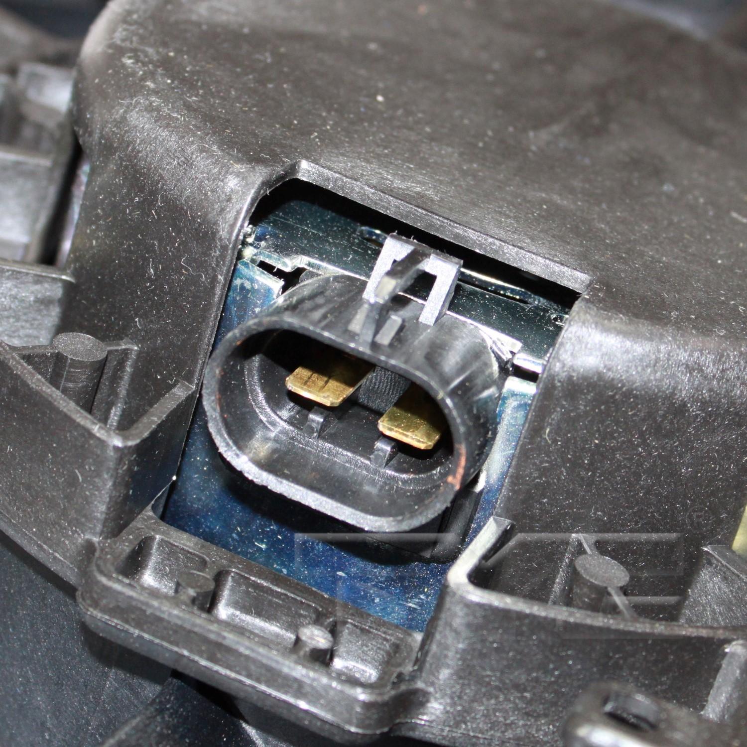 TYC 622370 - Dual Radiator and Condenser Fan Assembly TYC 622370 Dual Radiator and Condenser Fan Assembly product image 4 of 4