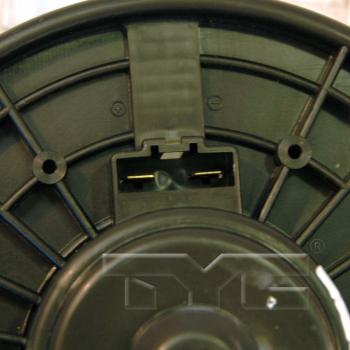 2006 Toyota Highlander HVAC Blower Motor TYC 700112 image 3 of 4