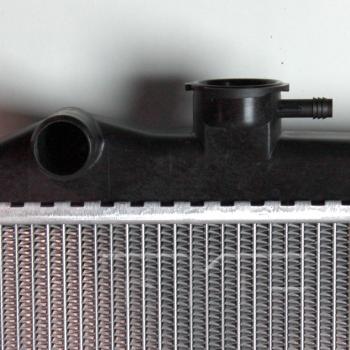 1999 Dodge Dakota Radiator TYC 981 image 2 of 4