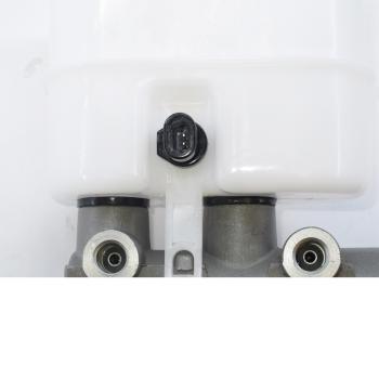 2014 GMC Yukon Brake Master Cylinder Wagner Brake MC144428 image 2 of 2