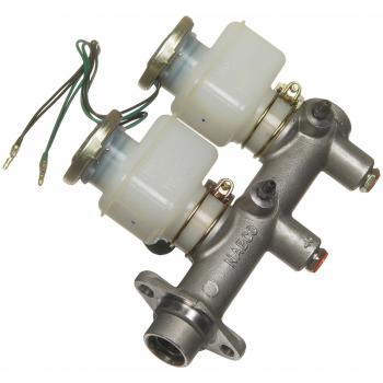 1981 Nissan 200SX Brake Master Cylinder Wagner Brake MC96624 image 1 of 1