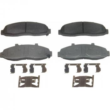2003 Lincoln Blackwood Disc Brake Pad Front Wagner Brake MX679 image 1 of 1