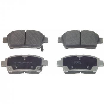 2002 Toyota Echo Disc Brake Pad Front Wagner Brake MX822 image 1 of 1