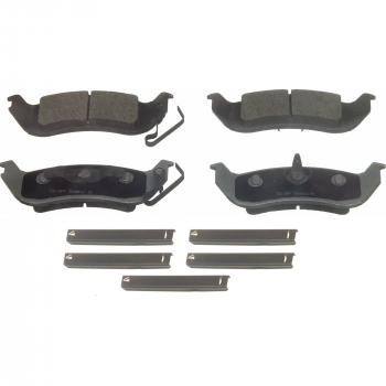 2009 Mercury Grand Marquis Disc Brake Pad Rear Wagner Brake QC1040A image 1 of 1