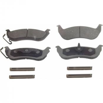 2003 Lincoln Town Car Disc Brake Pad Rear Wagner Brake QC932 image 1 of 1